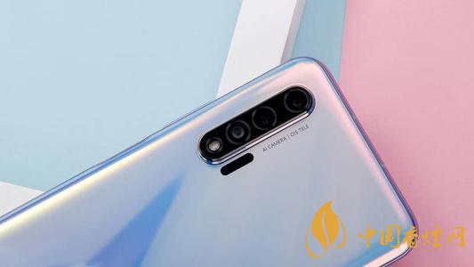 華為手機銷量或跌八成！華為手機是否會降價？