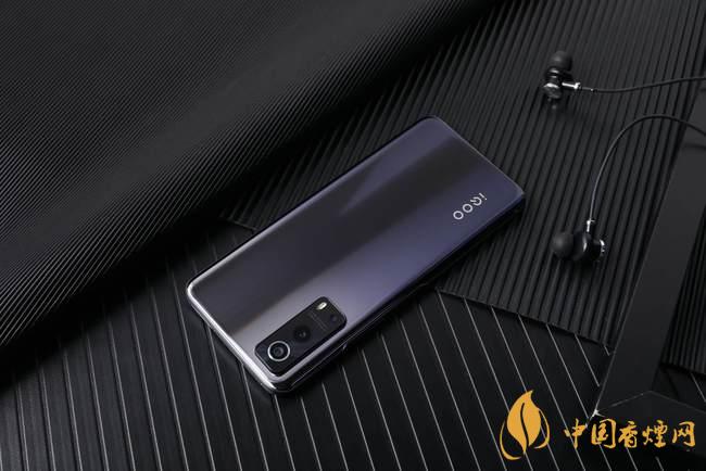 iqooz3Pro和小米11青春版參數(shù)對比-哪個(gè)更值得買