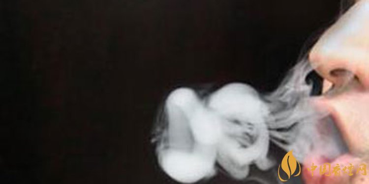 抽煙怎么吐煙圈，吐煙圈是種藝術(shù)